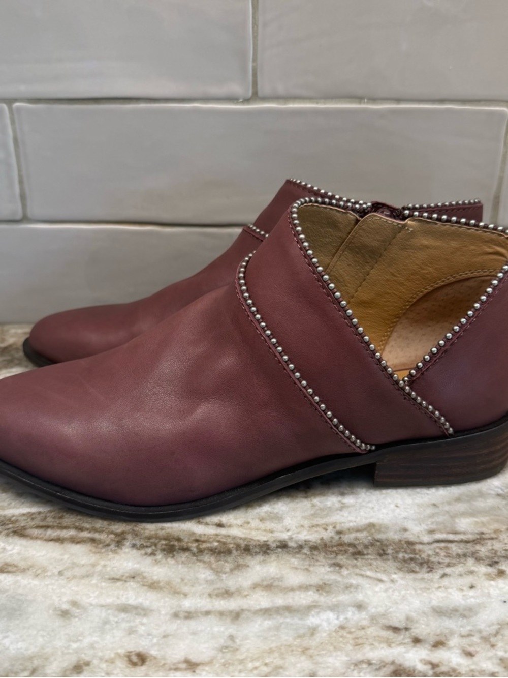 Lucky Brand Perrma Raisin Curved Topline Women’s Size 8 Studded Moto Edge Bootie - Picture 7 of 14